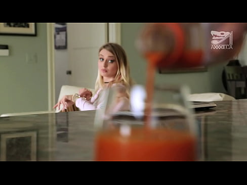 ❤️ Musikana anopisa ane matinji mahombe uye beche rakabatikana anowana jongwe kubva mukurasikirwa, asi rakaoma kwazvo Russian zvinonyadzisira ❌️